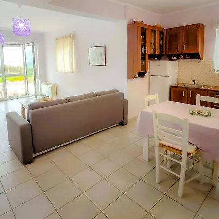 Apartment Sea Breeze Ena