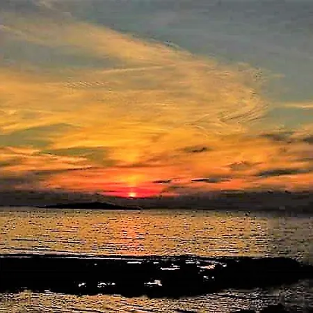 Sea Breeze Ena * Korakokhórion