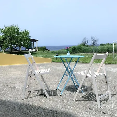Sea Breeze Ena Korakokhórion