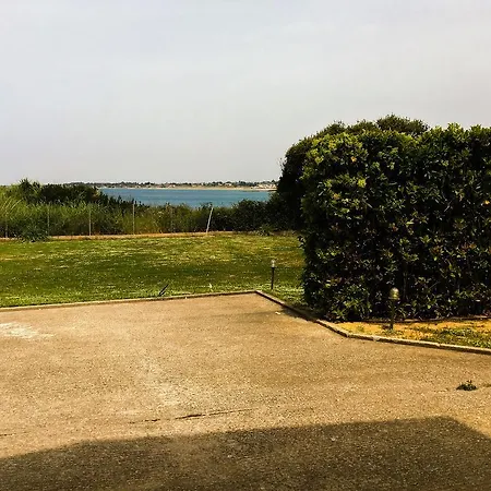 Sea Breeze Ena Apartment *