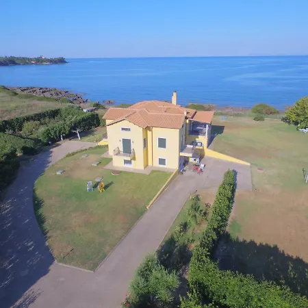 Sea Breeze Ena Apartment