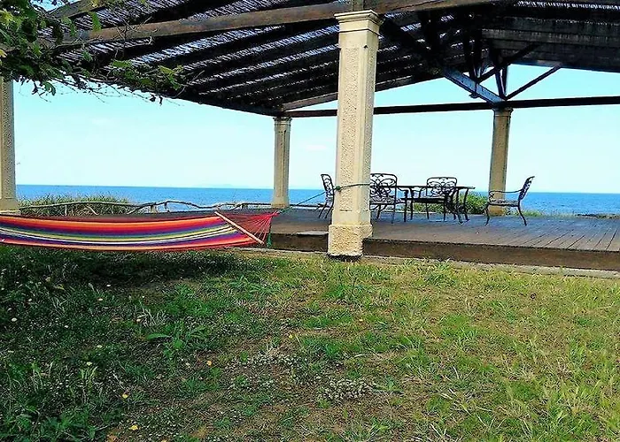 Sea Breeze Ena Korakochori