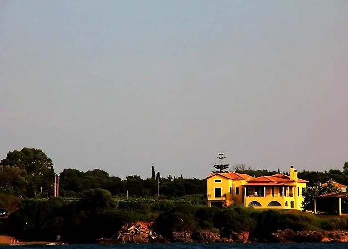 Sea Breeze Ena Korakochori